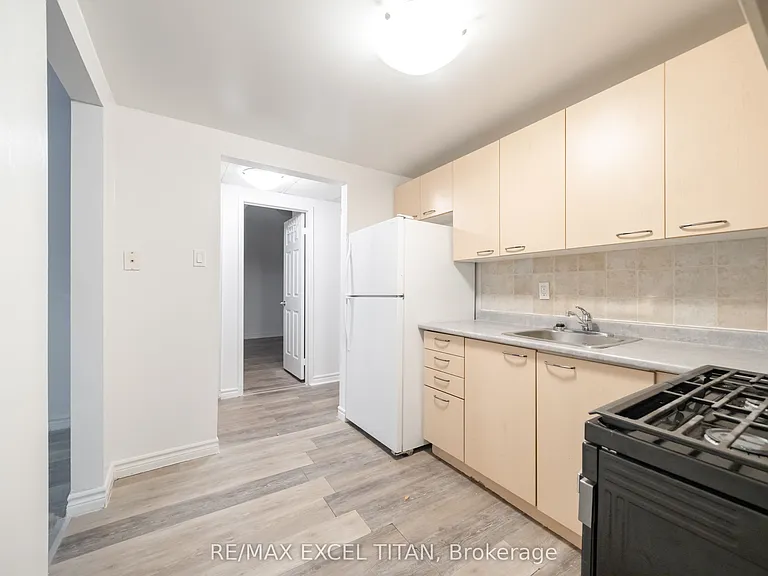 414 Jarvis St #G4 — Photo 9