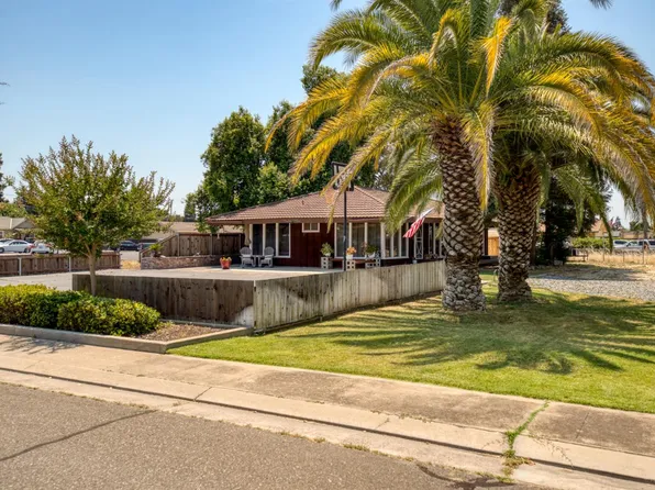 1415 Oklahoma Ave, Escalon, CA 95320