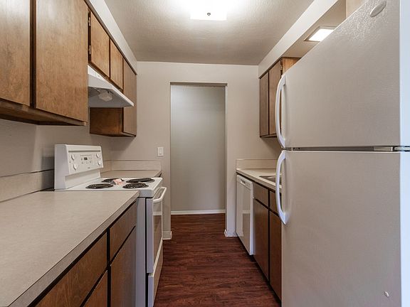 5th image of 14519 NE Juniper Ave