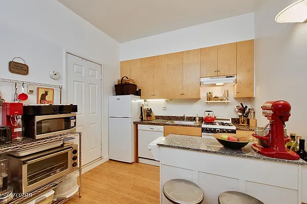 Rented by Corcoran | media 12