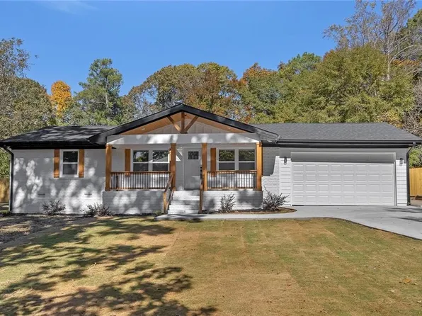 945 King Rd, Riverdale, GA 30296