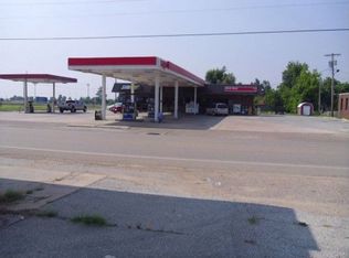 218 E 9th St, Rector, AR 72461