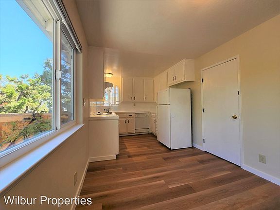 3rd image of 639 Keats Ct #639