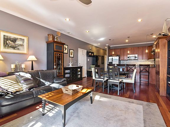 Kitchen / Living Room