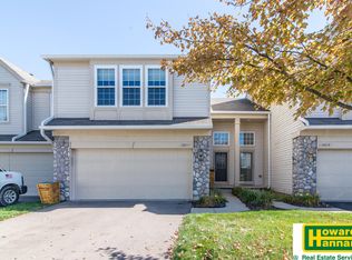 26677 Kirkway Dr, Woodhaven, MI 48183