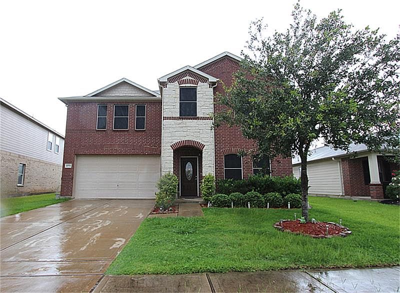 1st image of 2711 Roaring Oaks Ln