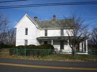 737 Peppers Ferry Rd, Pulaski, VA 24301