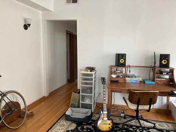 4th image of 4411 N Drake Ave #3