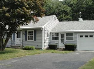 4 Center Dr, Paxton, MA 01612