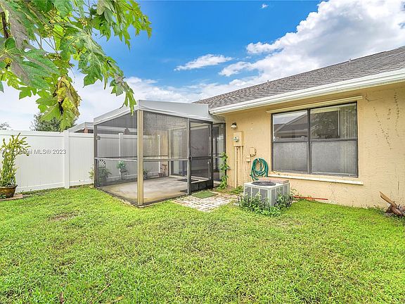 4th image of 4580 Challenger Way APT 74