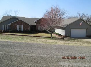 305 Bayou Rd, Fort Gibson, OK 74434