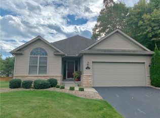 2414 Pebble Creek Ct, Hermitage, PA