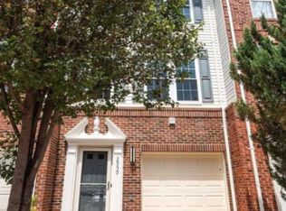 2950 Huntington Grove Sq, Alexandria, VA 22306