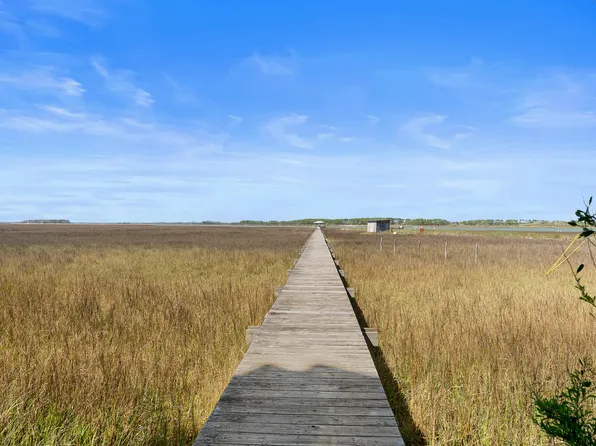 1024 W Ashley Ave, Folly Beach, SC 29439