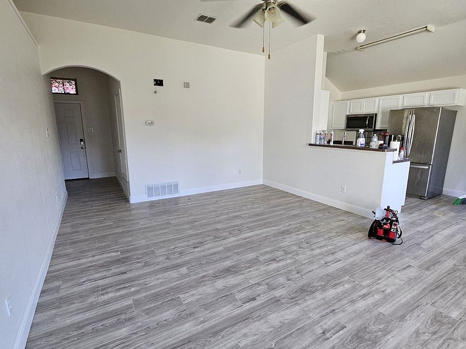1st image of 4214 Agate Dr