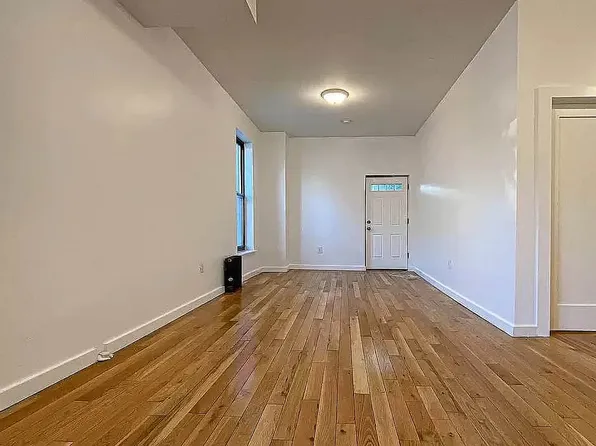 644 Wilson Avenue image 13 of 13