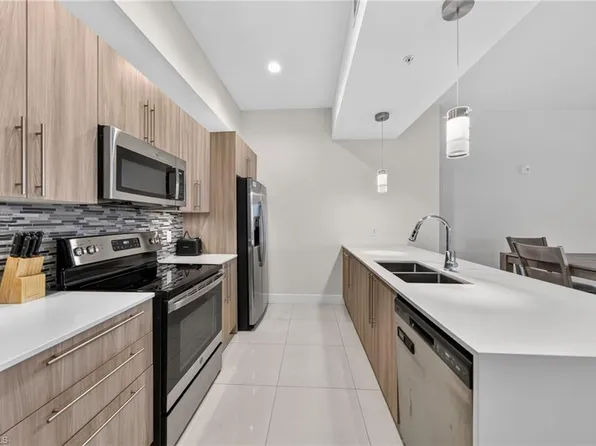 15901 Royal Pointe LN #405, FORT MYERS, FL 33908