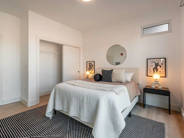 Verge Residences — Photo 49