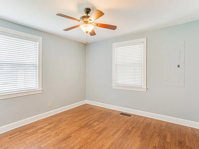 259 Collier Ave — Photo 8