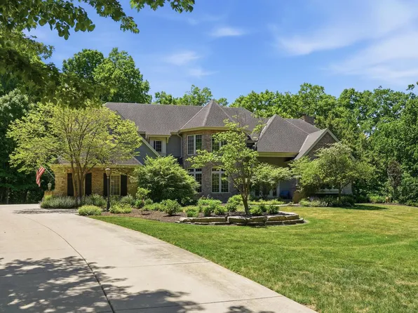 10101 N Hunt Club COURT, Mequon, WI 53097