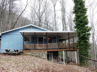 245 Carter Ln, Franklin, NC 28734