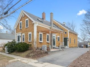 45 Oakland St #B, Newburyport, MA 01950