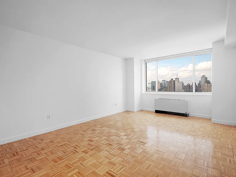 420 W 42nd St #29E — Photo 1
