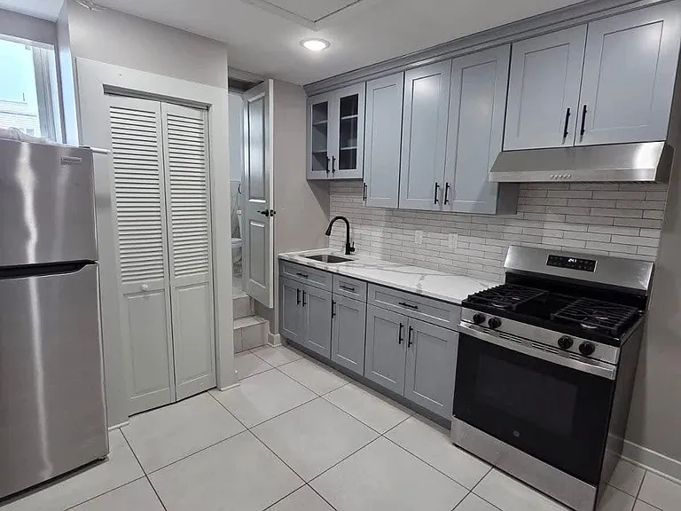 25 Nichols St #1 — Photo 1