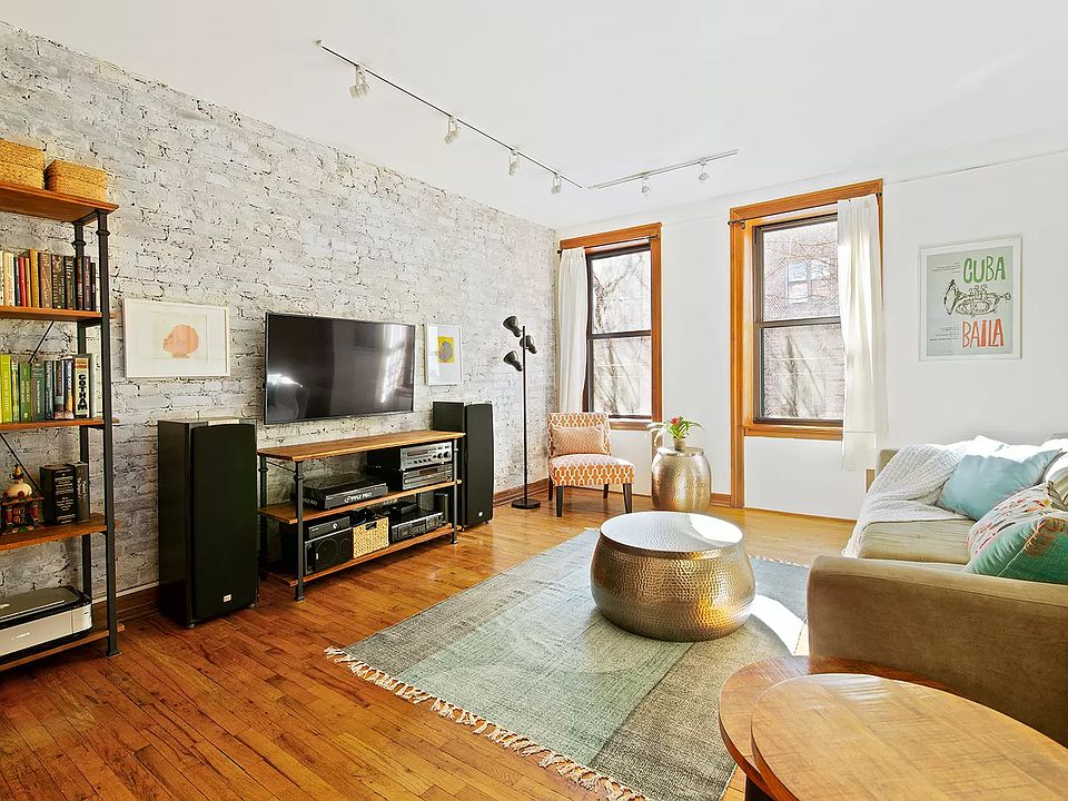 1st image of 375 Lincoln Pl APT 3I
