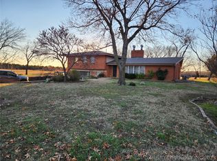 11604 N Lewis Ave, Skiatook, OK 74070