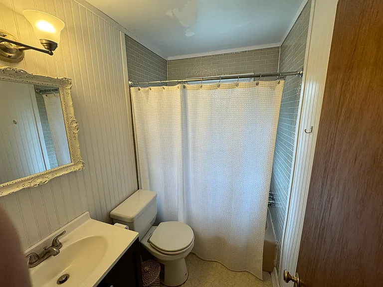 5960 Crestwood Cir — Photo 11