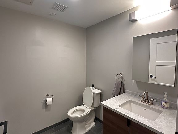 3rd image of 102 Hemenway St #204A