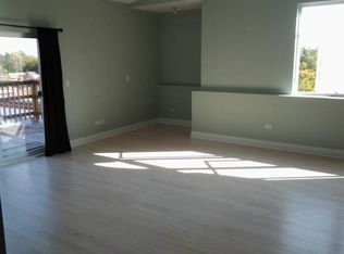 5758 N California Ave, Chicago, IL 60659