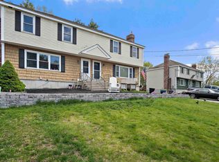 3 Blueberry Rd #R, Derry, NH 03038