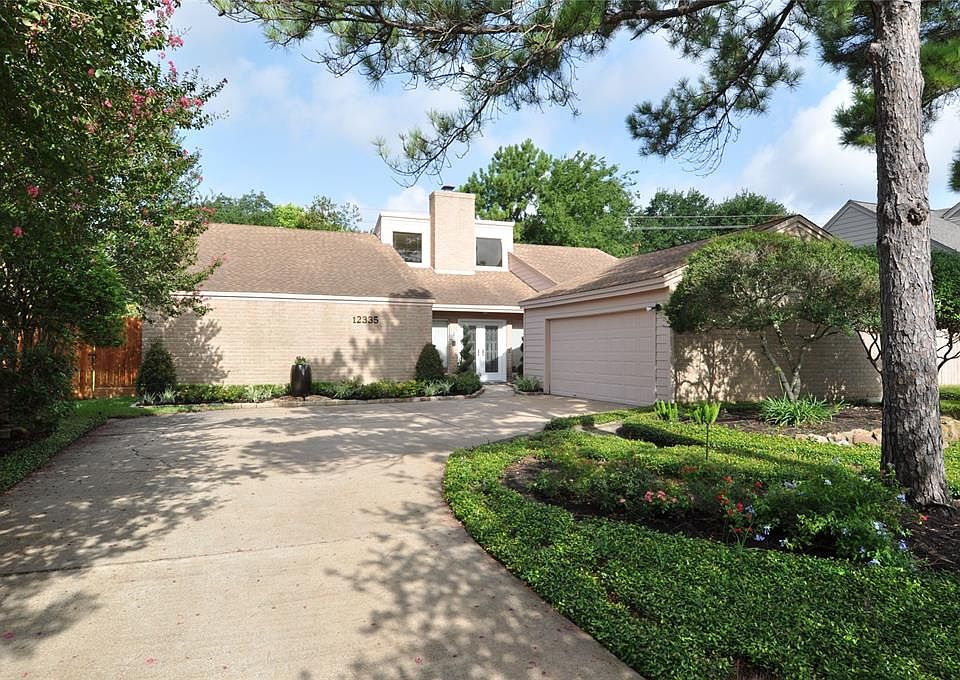 1st image of 12335 Meadow Lake Dr