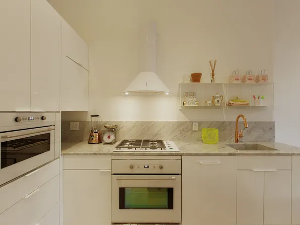 168 West 130th Street image 3 of 62