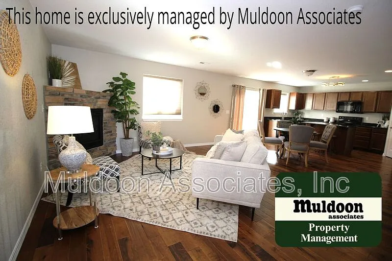 3 bed, 3.0 bath, 1676 sqft, $2,395 — Photo 4