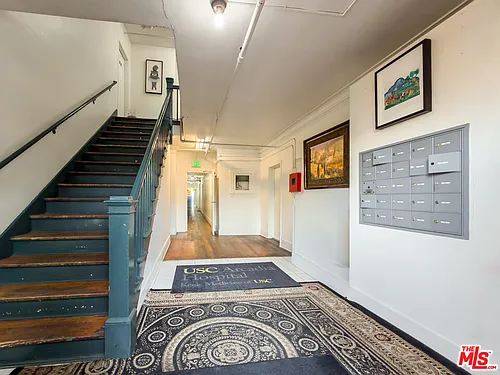 434 S Rampart Blvd #301 Photo 1