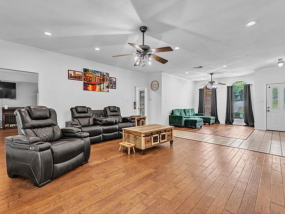 5th image of 1557 Woodbee Ct
