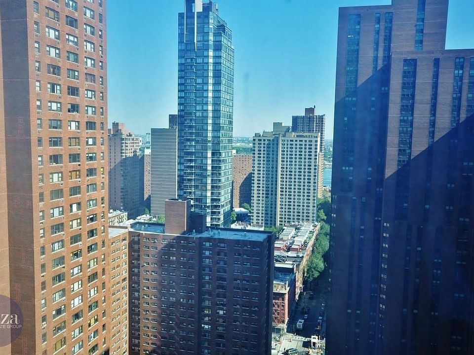 1st image of 1601 3rd Ave APT 13G