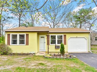 30 S Chestnut Ave, Manchester Township, NJ 08759