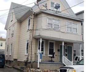 367-369 Olive St, Bridgeport, CT 06604