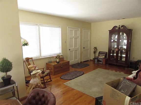 3rd image of 1517 Pedley Dr