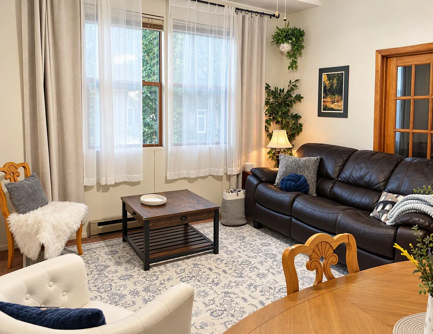 2 bed, $1,900 — Photo 1