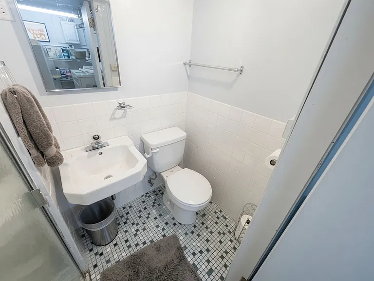1720 Laurel Ave — Photo 18