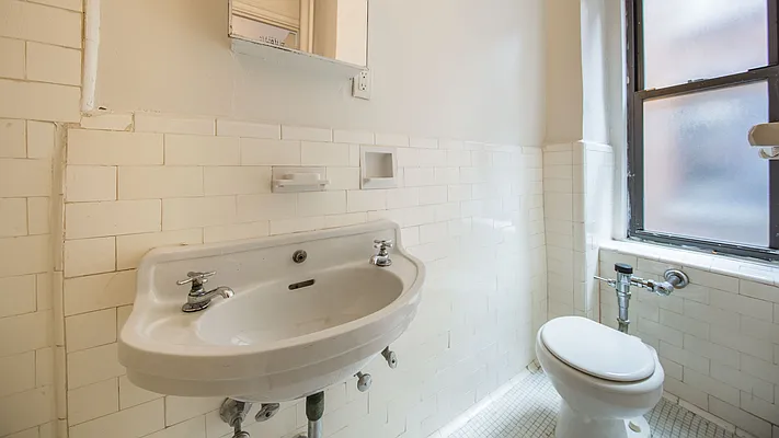 Rented by Garfield Realty  | media 23