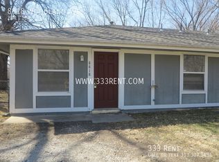 8818 Woodland Ave, Kansas City, MO 64131