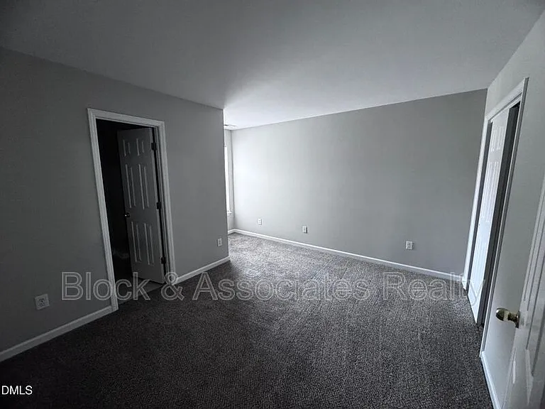 2630 Vega Ct — Photo 9
