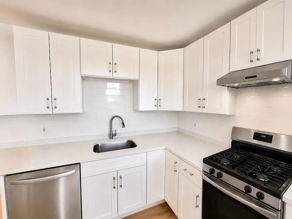 53 Malden St #3