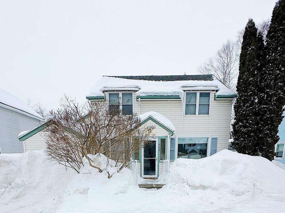 1st image of 609 E Spruce St